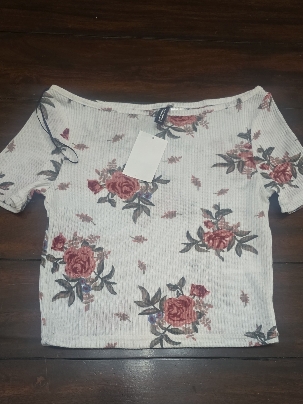 Floral Off-Shoulder Ribbed Crop Top - White with Rose Print NWT H&M XS DIVIDED
